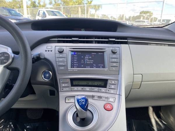 2014 Toyota Prius Three - cars & trucks - by dealer - vehicle... for sale in Sarasota, FL – photo 14