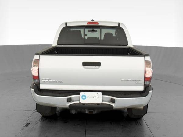 2013 Toyota Tacoma Double Cab PreRunner Pickup 4D 5 ft pickup Silver for sale in Monterey, CA – photo 9
