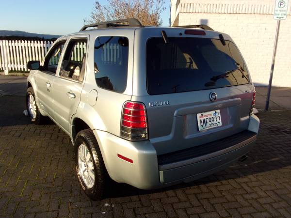 2006 Mercury Mariner 4WD SUV - cars & trucks - by owner - vehicle... for sale in Everett, WA – photo 2