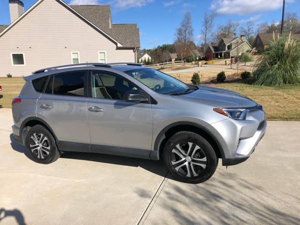 2017 Toyota RAV4 - cars & trucks - by owner - vehicle automotive sale for sale in Braselton, GA – photo 2