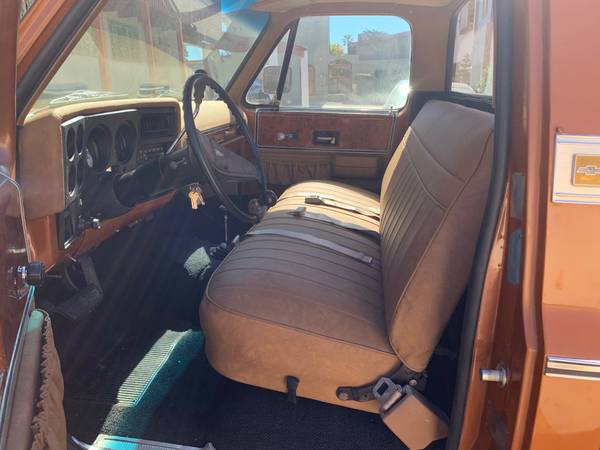 Restored 1973 Chevy Cheyenne 4 x 4 for sale in Deerfield, IL – photo 11
