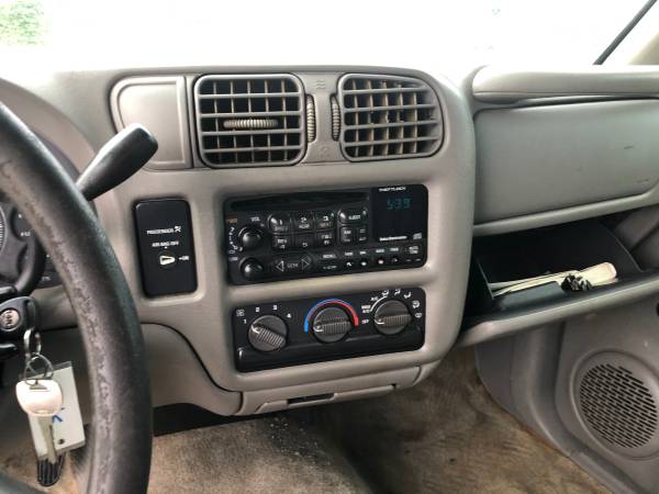 2001 Chevrolet S-10 Excellent Condition - - by dealer for sale in Miami, FL – photo 18