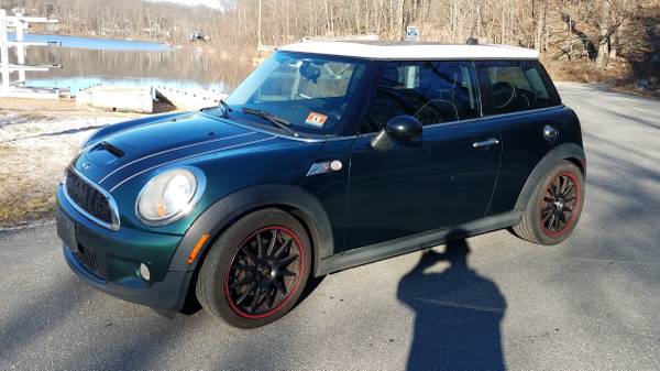 2007 Mini Cooper S Hatchback - cars & trucks - by owner - vehicle... for sale in Highland Lakes, NJ – photo 3