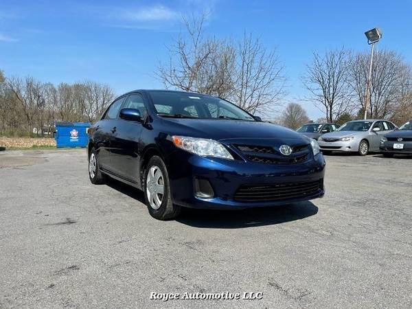 2011 Toyota Corolla LE 4-Speed AT - - by dealer for sale in Lancaster, PA – photo 3
