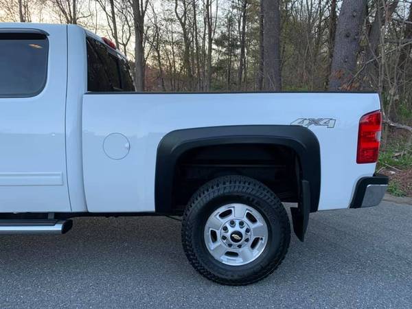 2013 Chevrolet Silverado LT 2500HD Extended Cab 4x4 - Low Miles for sale in Tyngsboro, MA – photo 11