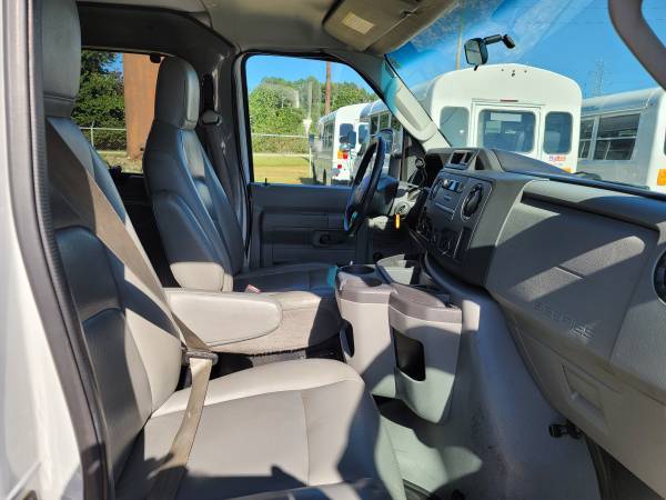 FORD E350 WHEELCHAIR VAN LOW MILES 1OWNER FREE SHIP WARRANTY... for sale in Jonesboro, OH – photo 3