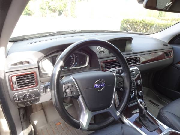 Volvo XC70 T6 - 2015 all-wheel-drive, 59K miles, Excellent - cars &... for sale in Arcata, CA – photo 6
