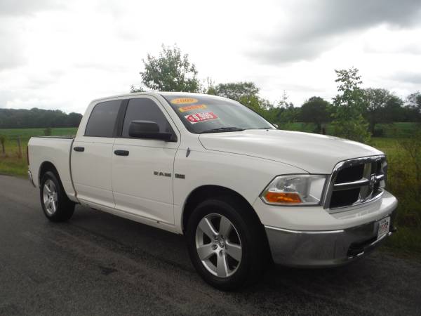 **2009 DODGE RAM 1500 with HEMI** - cars & trucks - by dealer -... for sale in Greenbrier, TN – photo 6