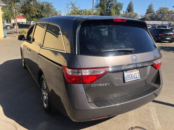 2011 Honda Odyssey EX L 4dr Mini Van **Free Carfax on Every Car** -... for sale in Roseville, CA – photo 4