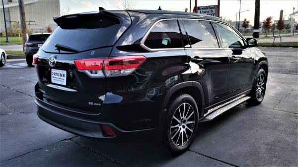 2018 Toyota Highlander SE AWD fully loaded - cars & trucks - by... for sale in Clinton, IA – photo 5