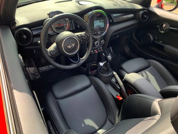2019 Mini Cooper S - Convertible ! 6 -speed Manual - 5k mi ! NEW !! for sale in Madison, WI – photo 9