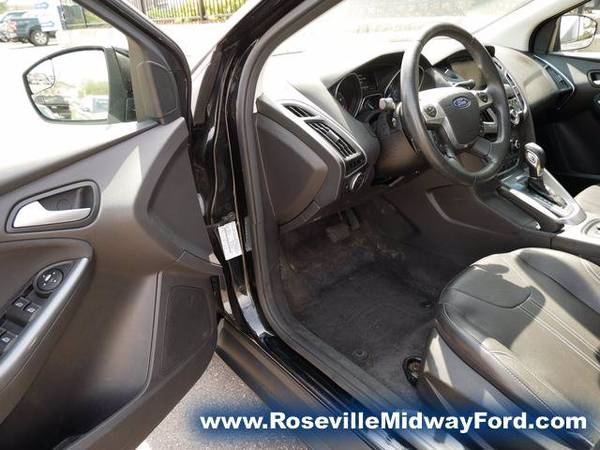 2012 Ford Focus Titanium - - by dealer - vehicle for sale in Roseville, MN – photo 11