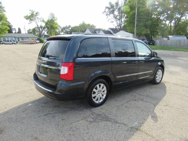 2014 Chrysler Town and Country Touring 4dr Mini Van - cars & trucks... for sale in Bloomington, IL – photo 6
