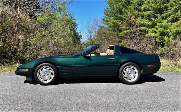 Corvette Coupe - LT1 - Low Miles for sale in Other, CT