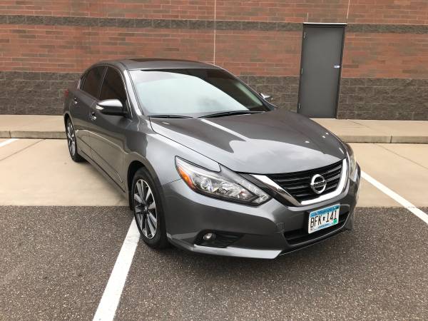 2017 Nissan Altima 2.5 SL 34xxx Miles Navigation Remote Start for sale in Circle Pines, MN – photo 6