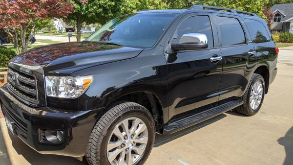2015 Toyota Sequoia Limited 4WD - EXCELLENT CONDITION w/many... for sale in Oak Creek, WI – photo 4
