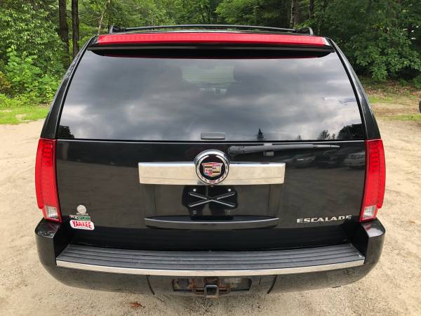 2010 Cadillac Escalade ESV, AWD, Black, Loaded, Seats 7, Dual... for sale in New Gloucester, NH – photo 4