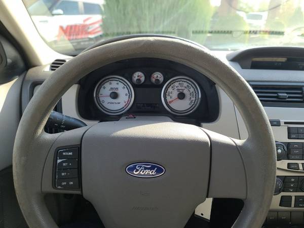 2009 Ford Focus SE 4dr Sedan - - by dealer - vehicle for sale in Faribault, WI – photo 15