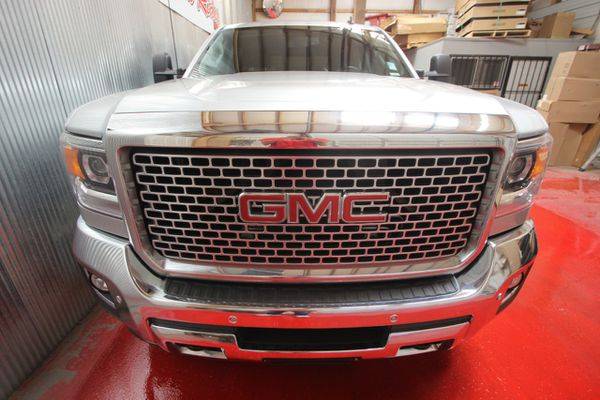 2015 GMC Sierra 2500 Crew Cab Denali - GET APPROVED!! for sale in Evans, CO – photo 3