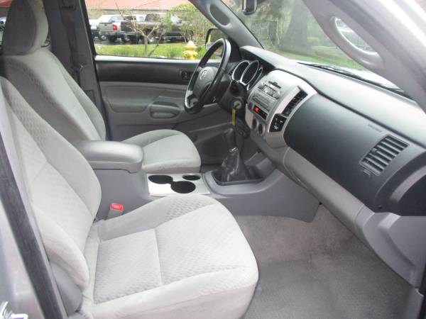 2011 Toyota Tacoma Access Cab SR5 4WD --5speed, Backup Cam, Clean-- for sale in Kirkland, WA – photo 12