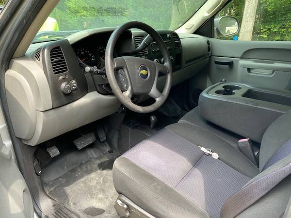 2011 Chevrolet 1500, Ext Cab,4WD, 32,000 miles - cars & trucks - by... for sale in Morrisville, VA – photo 13