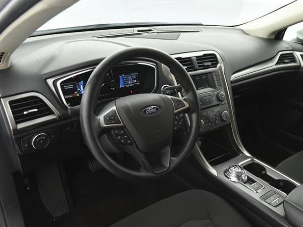 2018 Ford Fusion SE Hybrid Sedan 4D sedan Silver - FINANCE ONLINE for sale in Charleston, SC – photo 2