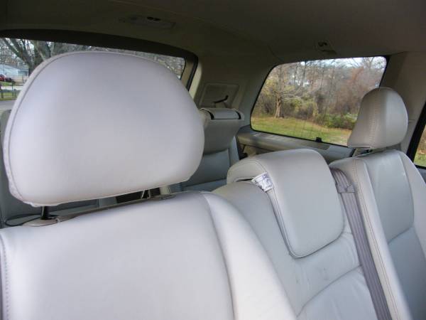 2008 Volvo XC90 All Wheel Drive Third Row Seating Must See Gorgeous... for sale in East Providence, NY – photo 22