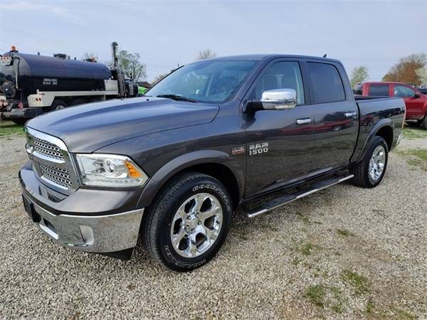 2016 Ram 1500 Laramie - - by dealer - vehicle for sale in Chillicothe, OH – photo 3