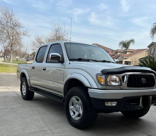 2001 toyota tacoma TRD limited clean title - - by for sale in Turlock, CA – photo 2