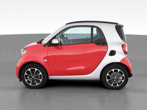 2017 smart fortwo Passion Hatchback Coupe 2D coupe Red - FINANCE -... for sale in La Jolla, CA – photo 5