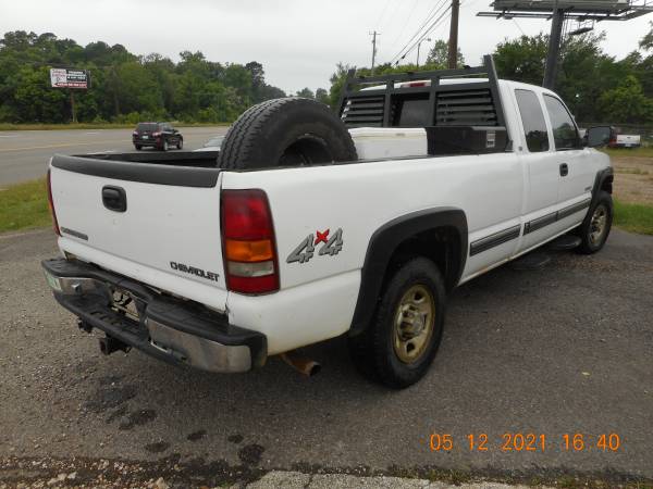 2000 CHEVY 2500HD 4X4 - - by dealer - vehicle for sale in Gladewater, TX – photo 3