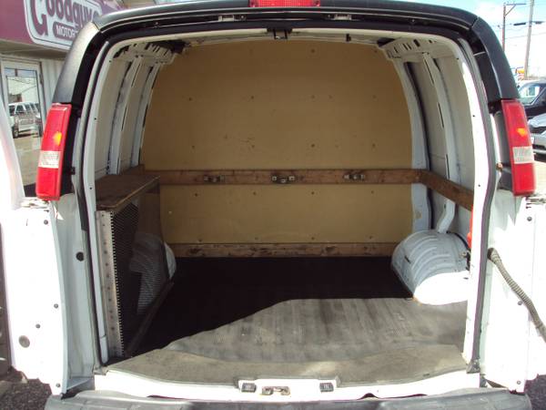 2010 Chevrolet Express Cargo Van AWD 1500 135 Refrigeration Van for sale in Waite Park, SD – photo 5