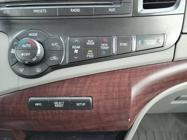 2013 Toyota Sienna XLE - - by dealer - vehicle for sale in BLUE SPRINGS, MO – photo 18