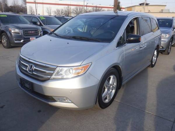 2011 Honda Odyssey Touring Elite - - by dealer for sale in Des Moines, IA – photo 10