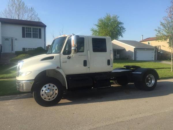 2005 international 4400 crew cab for sale in Monee, IL – photo 3