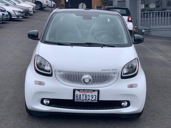 2017 Smart Fortwo Electric Drive with only 14, 228 Miles-peninsula for sale in Daly City, CA – photo 5