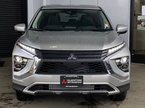 2022 Mitsubishi Eclipse Cross 4x4 4WD SE SUV - - by for sale in Milwaukie, OR – photo 2