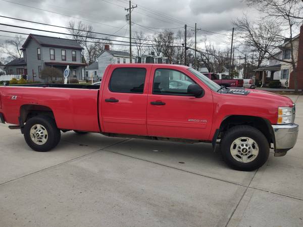 2011 Chev Silverado 2500 LT Crew Cab 8 Bed 6 Liter Gas 4x4 184K for sale in Fairfield, OH – photo 5