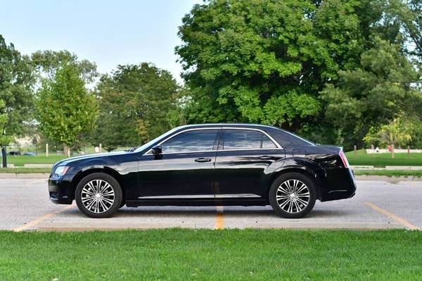 2012 Chrysler 300 S V6 AWD 4dr Sedan 59,713 Miles for sale in Omaha, NE – photo 4