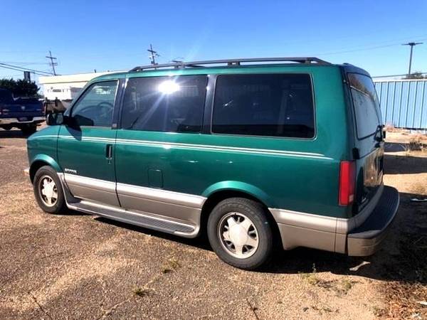 2001 GMC Safari SLE - EVERYBODY RIDES!!! - cars & trucks - by dealer... for sale in Metairie, LA – photo 3