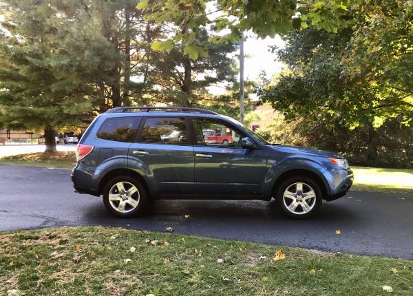 2009 SUBARU FORESTER *** LL BEAN *** AWD *** HEATED LEATHER SEATS *** for sale in Traverse City, MI – photo 2