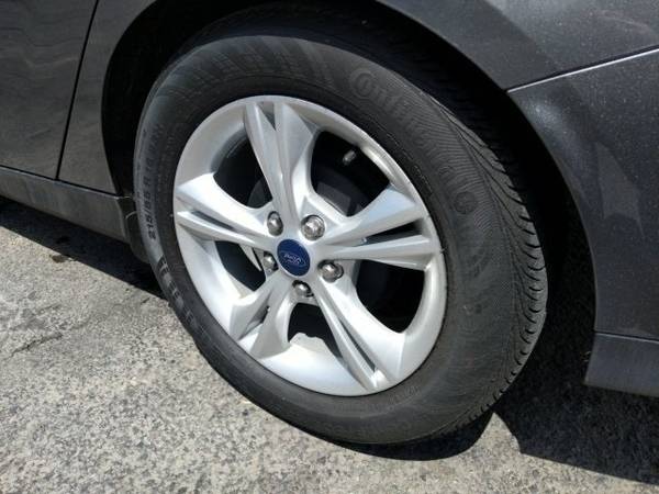 2014 Ford Focus SE FREE WARRANTY included on this vehicle!! for sale in Lynnwood, WA – photo 13