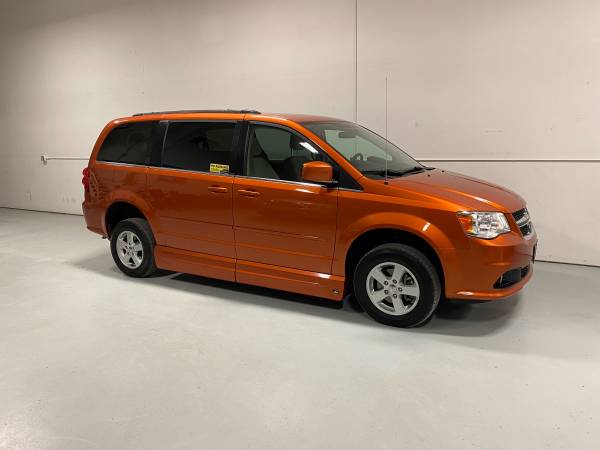Wheelchair Accessible Dodge Grand Caravan with In-Floor Ramp - cars... for sale in Palmer, AK – photo 2