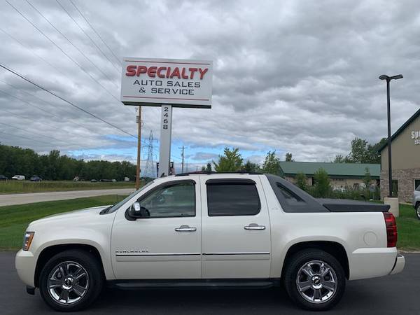 2010 Chevrolet Avalanche! LTZ! 4WD! Htd Lthr! Bckup Cam! 99k Miles! for sale in Suamico, WI – photo 2