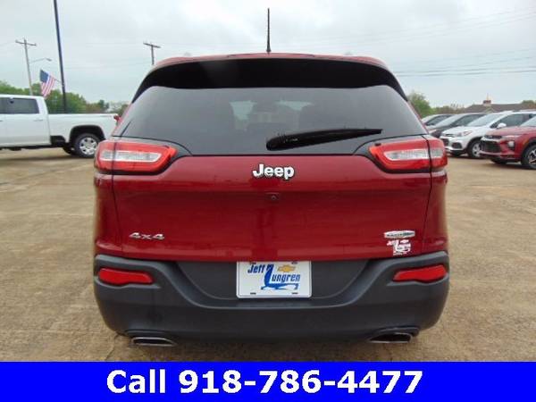 2017 Jeep Cherokee Latitude suv Red - - by dealer for sale in Grove, AR – photo 6