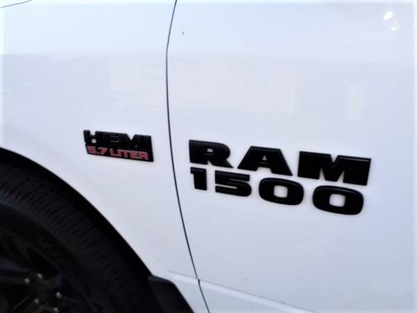 2018 Ram 1500 NIGHT Crew Cab 4x4 NAV Leather LOADED 1-Owner Clean for sale in Hampton Falls, MA – photo 20