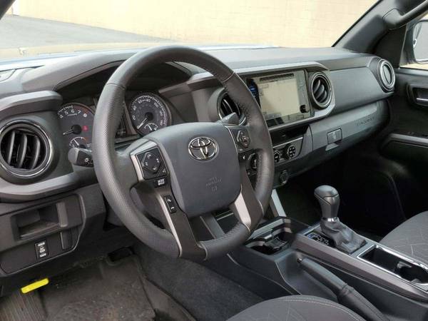 2017 Toyota Tacoma Access Cab TRD Off-Road Pickup 4D 6 ft pickup for sale in Charleston, WV – photo 23