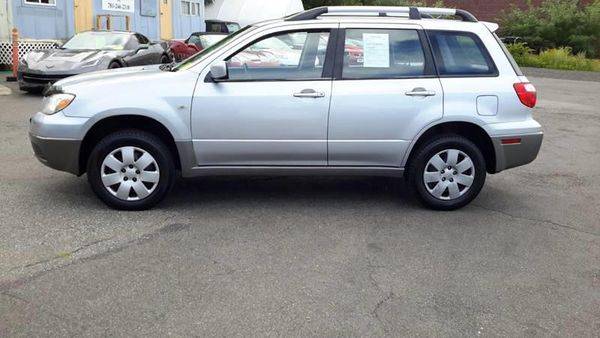 2006 Mitsubishi Outlander LS 4dr SUV w/Automatic - SUPER CLEAN! WELL... for sale in Wakefield, MA – photo 9
