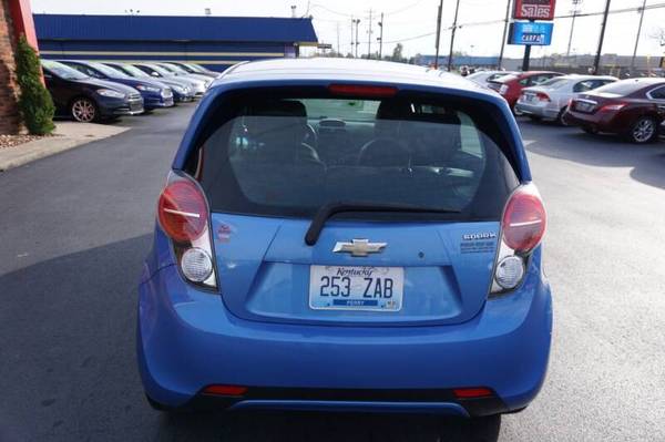 2013 CHEVROLET SPARK ** 5-SPEED MANUAL * OVER 36MPG * LIKE NEW ** -... for sale in Louisville, KY – photo 6