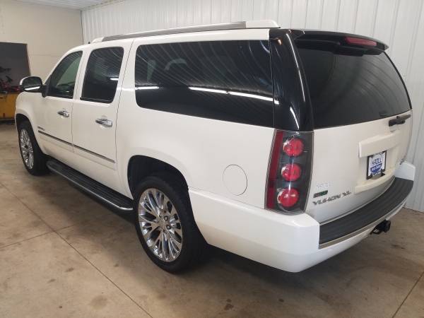2010 GMC Yukon XL Denali. 1 Owner. 116k Miles. LOADED!!! NEW TIRES!!! for sale in Marion, IA – photo 23